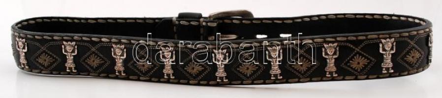 Machine by Bassico márkájú bőröv fém rátétekkel, jó állapotban, h: 105 cm