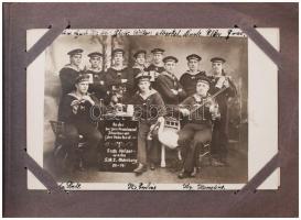 cca 1910-1918 Főként tengerészeket ábrázoló fotók, néhány egyéb katonai és családi képpel, 1 fotólap...