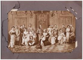 cca 1910-1918 Főként tengerészeket ábrázoló fotók, néhány egyéb katonai és családi képpel, 1 fotólap...