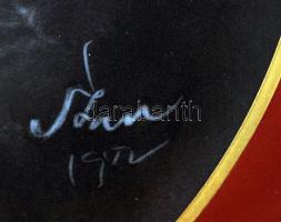 Hollóházi Szász Endre által tervezett fali tál, jelzett, apró karcolással, d: 31 cm