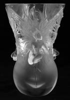 Lalique tündérváza, formába öntött, csiszolt és maratott kristályüveg, jelzett (Lalique France), XX....
