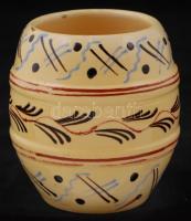 Dekoratív, kisméretű mázas kerámia kaspó, kézzel festett, jelzés nélkül, kopásnyomokkal, d: 6 cm, m: 9 cm