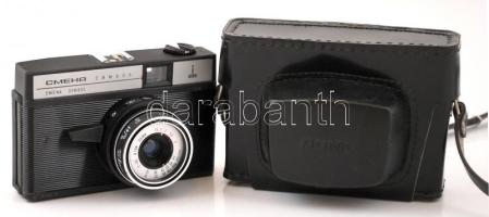 Smena Symbol orosz fényképezőgép, saját tokjában