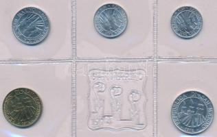 San Marino 1974. 1L-20L 4xklf, kis forgalmi szett díszdobozban tanúsítvánnyal T:1 San Marino 1974. 1 Lira- 20 Lire 4xdiff, small coin set in case with certificate C:UNC