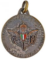 Olaszország 1948. "XXIII. Nemzetközi Motorkerékpáros Napok Sanremo" zománcozott fém jelvény "BERTONI MILANO" gyártói jelzéssel (25mm) T:2 Italy 1948. "XXIII SEI GIORNI MOTOCICLISTICA INTERNAZIONALE - SANREMO 1948 / FICM - PRO VIRTUTE ET SCIENTIA" enamelled metal badge with makers mark "BERTONI MILANO" (25mm) C:XF