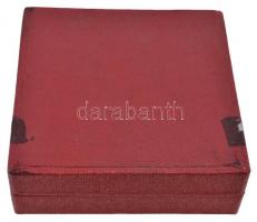 ~1960. "A Gépipar Kiváló Dolgozója" aranyozott, zománcozott kitüntetés miniatűrrel adomány...