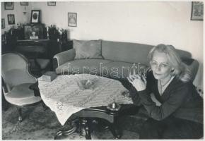 Temessy Hédi (1925-2001) magyar színésznő, érdemes művész fotói, 3db, különböző méretben, 14x9cm, 17...