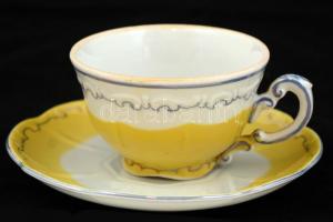 Zsolnay mokkás csésze és alj (6db), kézzel festett, jelzett, kopott