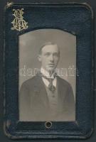 1916 Belépő-jegy a M. Kir. József-Műegyetemre hallgató részére, fényképes igazolvány bőr tokban, 1x8cm