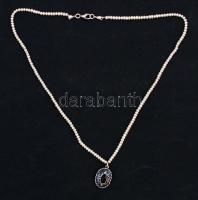 Gyöngysor ezüst(Ag) függővel, jelzett, h: 52 cm, medál: br 4 g