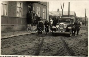 1933 Kaunas, Kowno (?); Street with wooden houses, photo