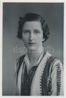 1922 III. Borisz (1918-43) bolgár cár és felesége III. Viktor Emánuel olasz király lányának, Jeannek...