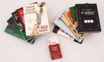 11 db pókerről szóló könyv: Gordon, Phil: A póker kis fekete könyve (Bp., 2008); Krieger, Lou: Póker. A sikeres játékos kiskátéja (Bp., 1996); Levez, Belinda: Hogyan nyerjünk pókeren? (Bp., 2006); Sklansky, David: A póker elmélete (Bp., 2005); Hen, Józef: A pókerjátékos arca (Bp., 1977); Vágó Csaba: Szórakoztató kártyajátékok könyve (Bp., 2008); Szurdi András: Pókerkönyv kezdőknek és haladóknak (Bp., 1995); Miller, Ed: Bevezetés a hold'em pókerbe (Bp., 2007); Mendelson, Paul: Texas Hold'em póker (Bp., 2006); Jánoska Antal: Szerencsejátékok (Bp., 1999); Bennet, Rick: Vakok között a Király (Bp., é. n.). Papír- illetve kartonált papírkötésben, példányonként változó, nagyrészt jó állapotban. + 1 pakli PokerStars.com pókerkártya, saját dobozában