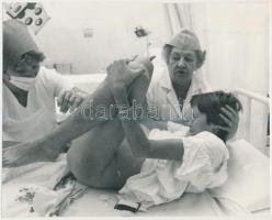 cca 1965 Kisbaba születik! 3 db fotó a Magyar Ifjúság archívumából, 24x18 cm és 17x21 cm közötti méretekben