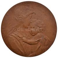 ~1900. Szecessziós, anyát és gyermekét ábrázoló jelzetlen Br emlékérem (43mm) T:2 Hungary ~1900. Mother and child, secessionist Br commemorative medallion without makers mark (43mm) C:XF