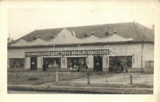 Tiszaföldvár, Földművesszövetkezet Textilruházati Szaküzlete, Özv. Hoffmann Gáspárné ház, photo