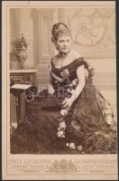 cca 1890 Schratt Katalin színésznő, Ferenc József szeretője. Körbevágva / Actress, lover of Franz Joseph 11x16 cm
