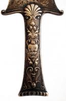 Dekoratív, gazdagon díszített fém levélbontó, jelzett, kopásnyomokkal, h: 27 cm