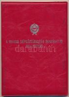 1984. "Honvédelmi Érdemérem" kitüntetés adományozói okirata Czinege Lajos honvédelmi minis...