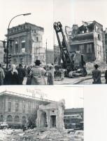 1965 Budapest, A Nemzeti Színház bontása, 5 db fotólap, 9x14 cm