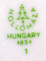 Hollóházi porcelán virágmintás fedeles váza, matricás, hibátlan, jelzett, m: 23 cm