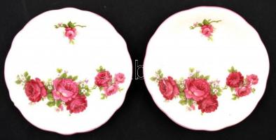 Zsolnay virágmintás csésze és csészealj, 2 db, matricás, egyiken kis lepattanással, jelzett, d: