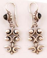 Ezüst(Ag) fülbevaló apró fekete kővel, jelzett, br: 8,4 g / Silver(Ag) earring, with hallmark, 8,4 g