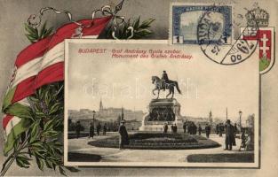 Budapest V. Gróf Andrássy Gyula szobra, magyar zászló és címer