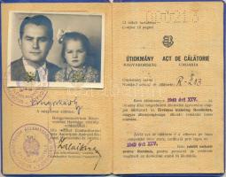 1950 Útiokmány. Magyar állampolgárságú, állandó romániai lakos számára. Átragasztott Kossuth címerrel. / 1950 Passport for Hungarian citizen permanently living in Romania with covered republican coat of arms