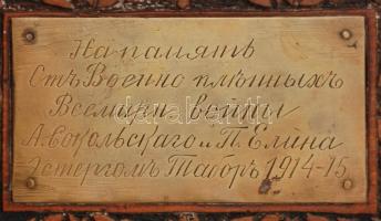 1914-1915 Háborús emlék fából, orosz felirattal az I. világháborúból réz táblácskával, 12x7x3 cm /
...