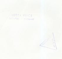 Lussa Vince (1924-2006): Akt kerék előtt, fotó, hátulján pecséttel jelzett, 22,5×17 cm /

Nude photo...