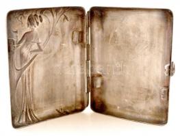 Cigarettázó nőt ábrázoló, szecessziós fém cigarettatárca, kopásnyomokkal, 8x6,5x1,5 cm /
Secession ...