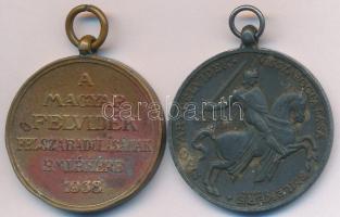 1938. "Felvidéki Emlékérem" Br emlékérem mellszalag nélkül + 1941. "Délvidéki Emlékérem" cink emlékérem mellszalag nélkül. Szign.:BERÁN L. T:2 patina Hungary 1938. "Commemorative Medal for the Liberation of Upper Hungary" Br medal without ribbon + 1941. "Commemorative Medal for the Return of Southern Hungary" zinc medal without ribbon. Sign.:BERÁN L. C:XF patina