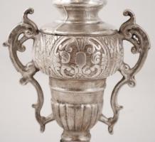 Gazdagon díszített ötágú gyertyatartó, ezüstözött fém, hamis jelzéssel, m:41 cm