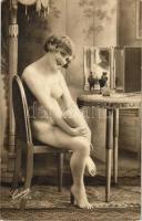 Erotic nude postcard; Corona 173. (non postcard) (fl)