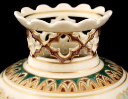 Zsolnay historizáló áttört váza, kézzel festett, jelzett (modern), hibátlan, m:23,5 cm