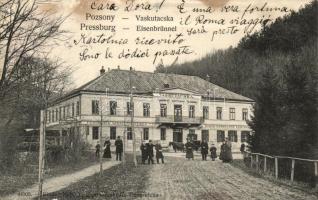 Pozsony, Vaskutacska, Ferdinand Király várfürdő, kiadó Noffe J. / spa (EB)