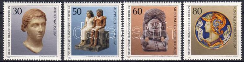 1984 Berlini múzeumok kincsei Mi 708-711