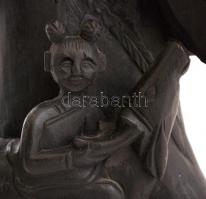 Keleti bölcs, nagyméretű, díszesen faragott szobor, fa, jelzés nélkül, apró kopásnyomokkal, 48 cm