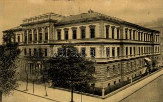 Budapest V. Kereskedelmi akadémia; Alkotmány utca 11.