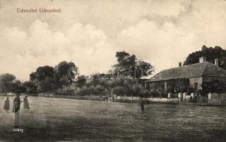 Udvard, tér / square