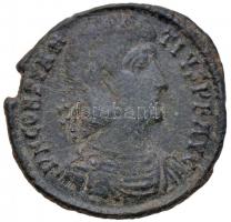 Római Birodalom / Cyzicus / II. Constantius 351-354. AE2 Br (3.86g) T:2- ki. Roman Empire / Cyzicus / Constantius II 351-354. AE2 Br D N CONSTANTIVS P F AVG / FEL TEMP REPARATIO - SMKS - Gamma (3.86g) C:VF cracked RIC VIII 92.