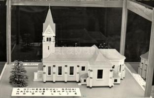 1975 Gyimesbükk, Ghimes-Faget; Katolikus templom modellje / church mock-up