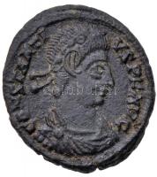 Római Birodalom / Siscia / II. Constantius 347-348. AE4 Cu (1,66g) T:2- Roman Empire / Siscia / Constantius II 347-348. AE4 Cu CONSTANTI-VS P F AVG / VICTORIAE DD AVGG Q NN - DSIS (1,66g) C:VF RIC VIII 194.
