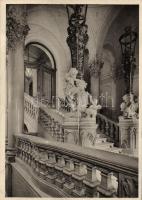 Budapest VIII. Fővárosi Könyvtár, Lépcsőfeljárat, belső