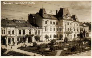 Székelyudvarhely tér, üzletek / square, shops, photo