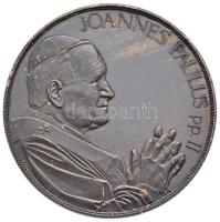 Fülöp Zoltán (1951-) 1991. "Őszentsége II. János Pál pápa magyarországi látogatása emlékére" Ag piefort emlékérem sérült dísztokban tanúsítvánnyal (308g/0.999/65mm) T:2(PP) karc, patina
