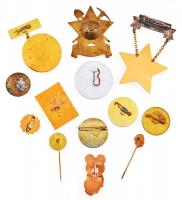 13db vegyes magyar és külföldi jelvény, közte 1980. Moszkvai olimpia Al jelvény (2x), ~1970-1980. &q...