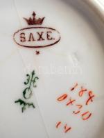 Virágmintás porcelán kistányér, jelzett, repedt, lepattanásokkal, d: 12 cm