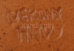 2 db népi mintás kerámia fali tál, apró lepattanásokkal, jelzettek(egyik Gránit jelzéssel), d: 15 és...